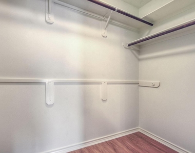 7 Newberry Trail Court - Photo Thumbnail 31