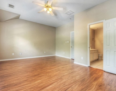 7 Newberry Trail Court - Photo Thumbnail 21