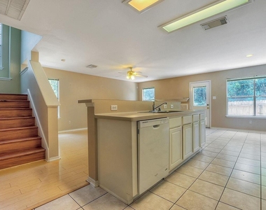7 Newberry Trail Court - Photo Thumbnail 17