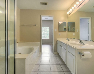 7 Newberry Trail Court - Photo Thumbnail 26
