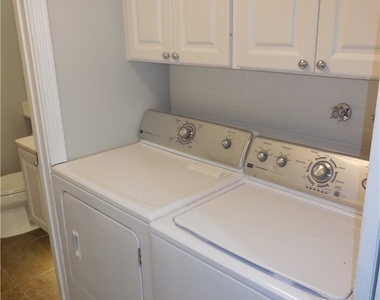 3471 Bravada Way - Photo Thumbnail 10