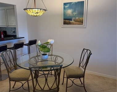 13070 Amberley Court - Photo Thumbnail 5