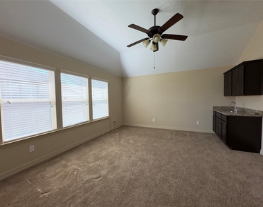 179 Hearthshire Circle - Photo Thumbnail 34