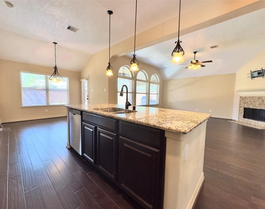 179 Hearthshire Circle - Photo Thumbnail 18
