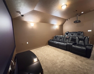 179 Hearthshire Circle - Photo Thumbnail 31