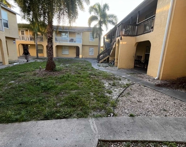 3950 Lora Street - Photo Thumbnail 8