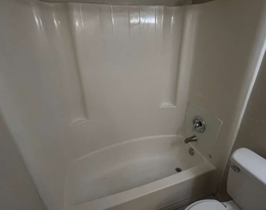 3838 Madison Avenue - Photo Thumbnail 2
