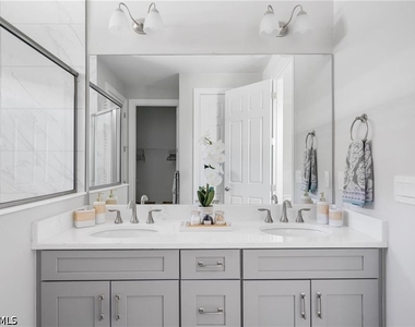 16769 Siesta Drum Way - Photo Thumbnail 29
