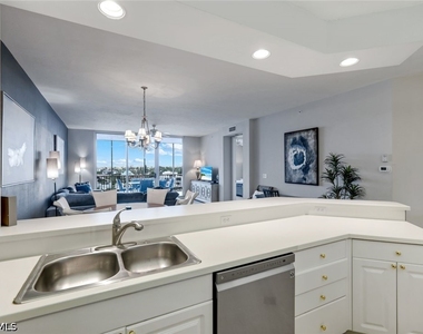 410 Flagship Drive - Photo Thumbnail 10