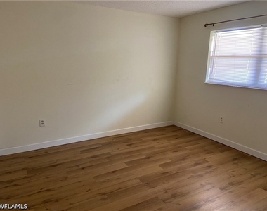 180 Turtle Lake Court - Photo Thumbnail 6