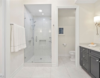 831 Sailaway Lane - Photo Thumbnail 15