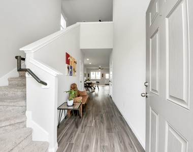 2473 Carp Drive - Photo Thumbnail 5