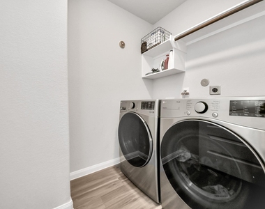 2473 Carp Drive - Photo Thumbnail 33