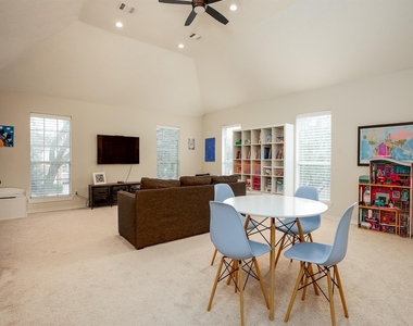 8915 Wallington Drive - Photo Thumbnail 24