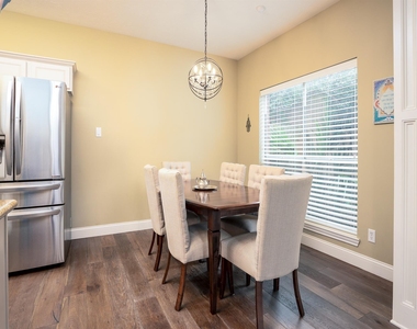 8915 Wallington Drive - Photo Thumbnail 16