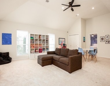 8915 Wallington Drive - Photo Thumbnail 20