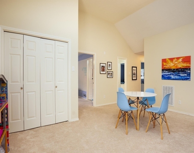 8915 Wallington Drive - Photo Thumbnail 23