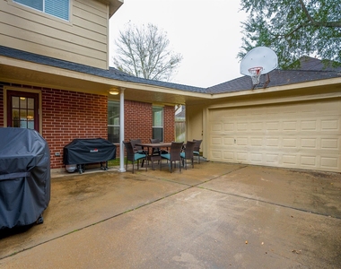 8915 Wallington Drive - Photo Thumbnail 28