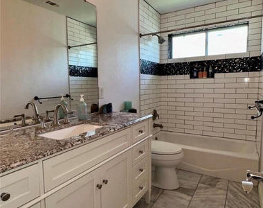 11614 Canyon Mills Drive - Photo Thumbnail 9