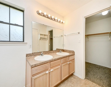 16134 Coleburn Drive - Photo Thumbnail 31