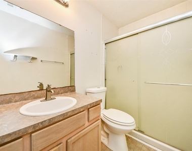 16134 Coleburn Drive - Photo Thumbnail 10