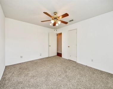 16134 Coleburn Drive - Photo Thumbnail 9