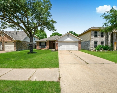 16134 Coleburn Drive - Photo Thumbnail 4