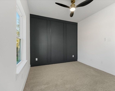 1010 Calvin Avenue - Photo Thumbnail 14