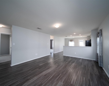 24023 Swather Way - Photo Thumbnail 10