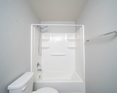 24023 Swather Way - Photo Thumbnail 23