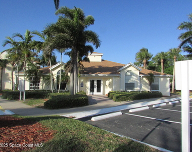 1850 Charlesmont Drive - Photo Thumbnail 4