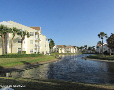 1850 Charlesmont Drive - Photo Thumbnail 2