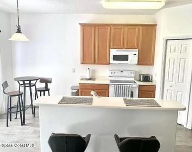 5656 Indigo Crossing Drive - Photo Thumbnail 3