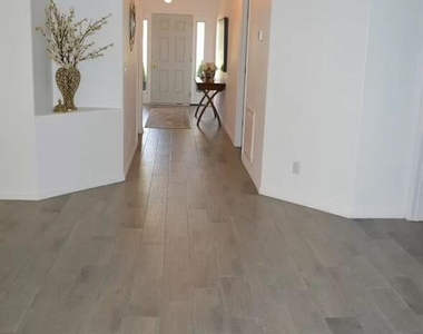 5656 Indigo Crossing Drive - Photo Thumbnail 6