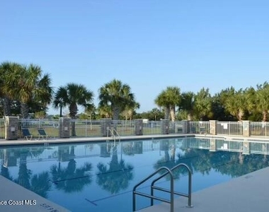 5656 Indigo Crossing Drive - Photo Thumbnail 12