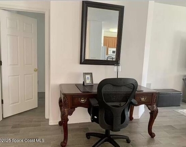 5656 Indigo Crossing Drive - Photo Thumbnail 5