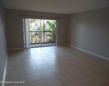 1020 Pinetree Drive - Photo Thumbnail 10