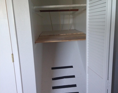 1020 Pinetree Drive - Photo Thumbnail 20