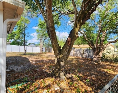 4518 Yorkshire Avenue - Photo Thumbnail 2