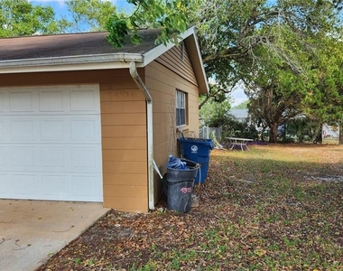 4518 Yorkshire Avenue - Photo Thumbnail 3