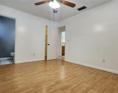 4518 Yorkshire Avenue - Photo Thumbnail 31
