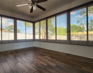 4518 Yorkshire Avenue - Photo Thumbnail 20