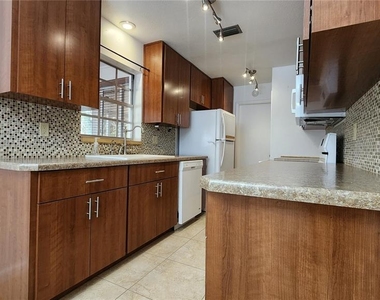 4518 Yorkshire Avenue - Photo Thumbnail 12