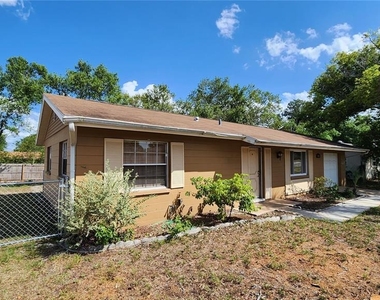 4518 Yorkshire Avenue - Photo Thumbnail 6