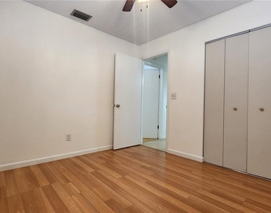 4518 Yorkshire Avenue - Photo Thumbnail 29