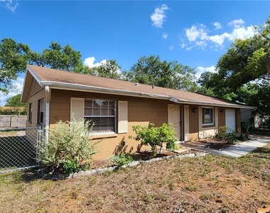 4518 Yorkshire Avenue - Photo Thumbnail 5