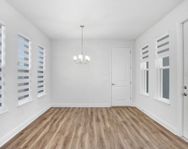 28793 Sweet Persimmon Drive - Photo Thumbnail 11