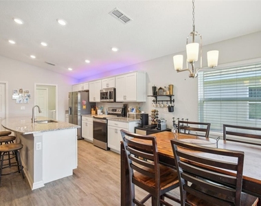 12100 Stone Pine Street - Photo Thumbnail 7