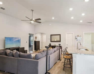 12100 Stone Pine Street - Photo Thumbnail 6