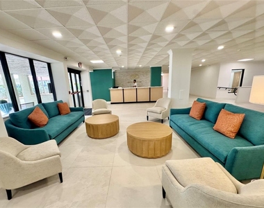 1380 Gulf Boulevard - Photo Thumbnail 2